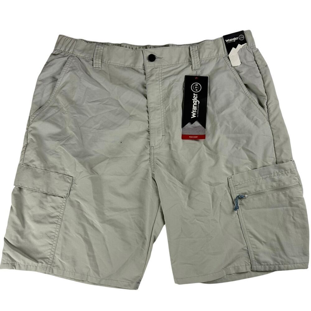 Wrangler ATG Peak Light Gray Nylon Shorts - Size 38